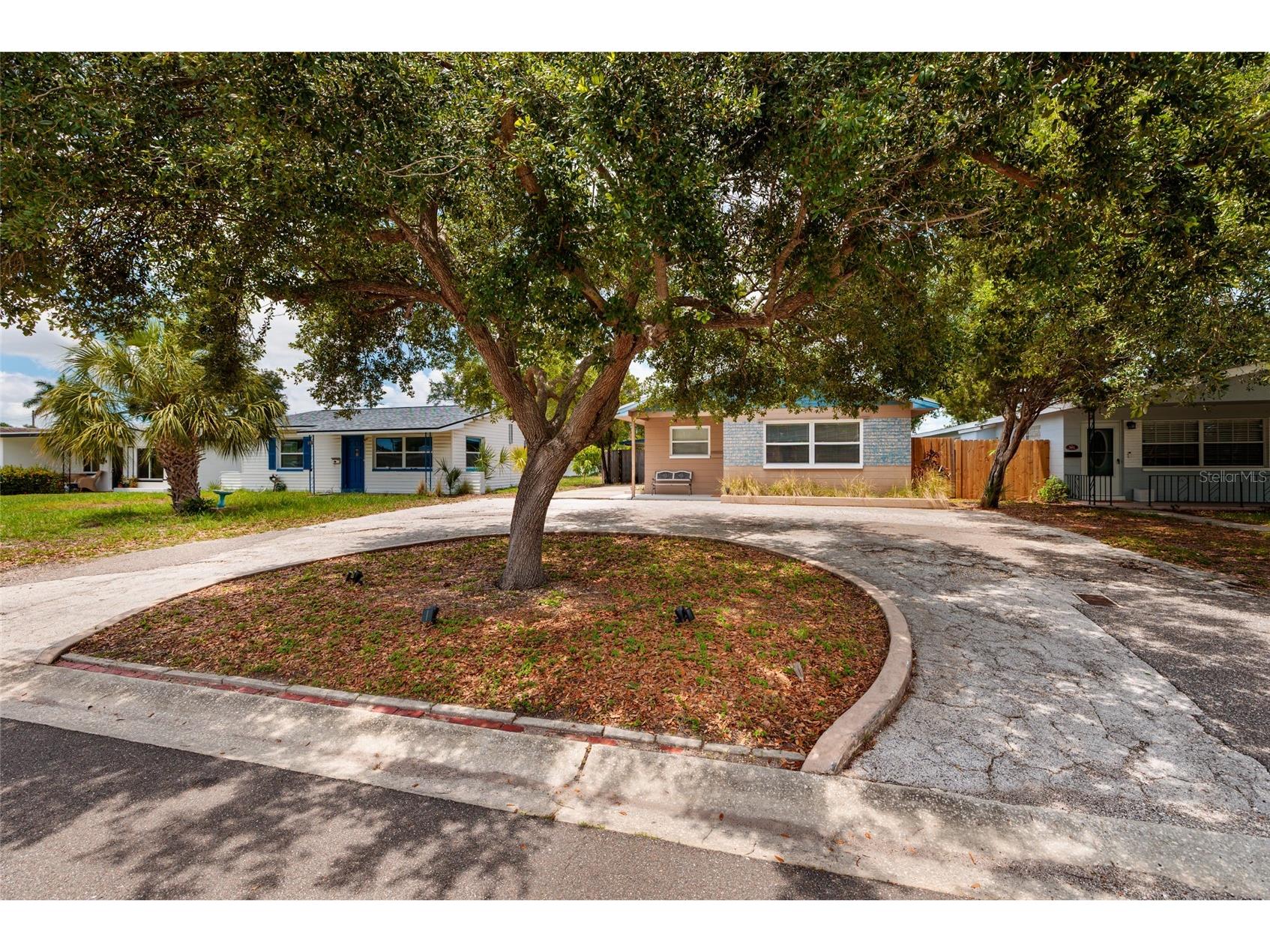 511 74th Avenue N Saint Petersburg FL 33702 TB8514956 image34