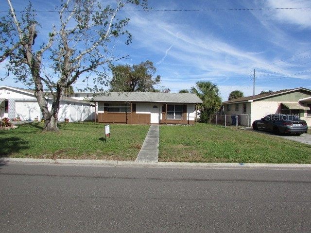511 75th Avenue N Saint Petersburg FL 33702 TB8334327 image1