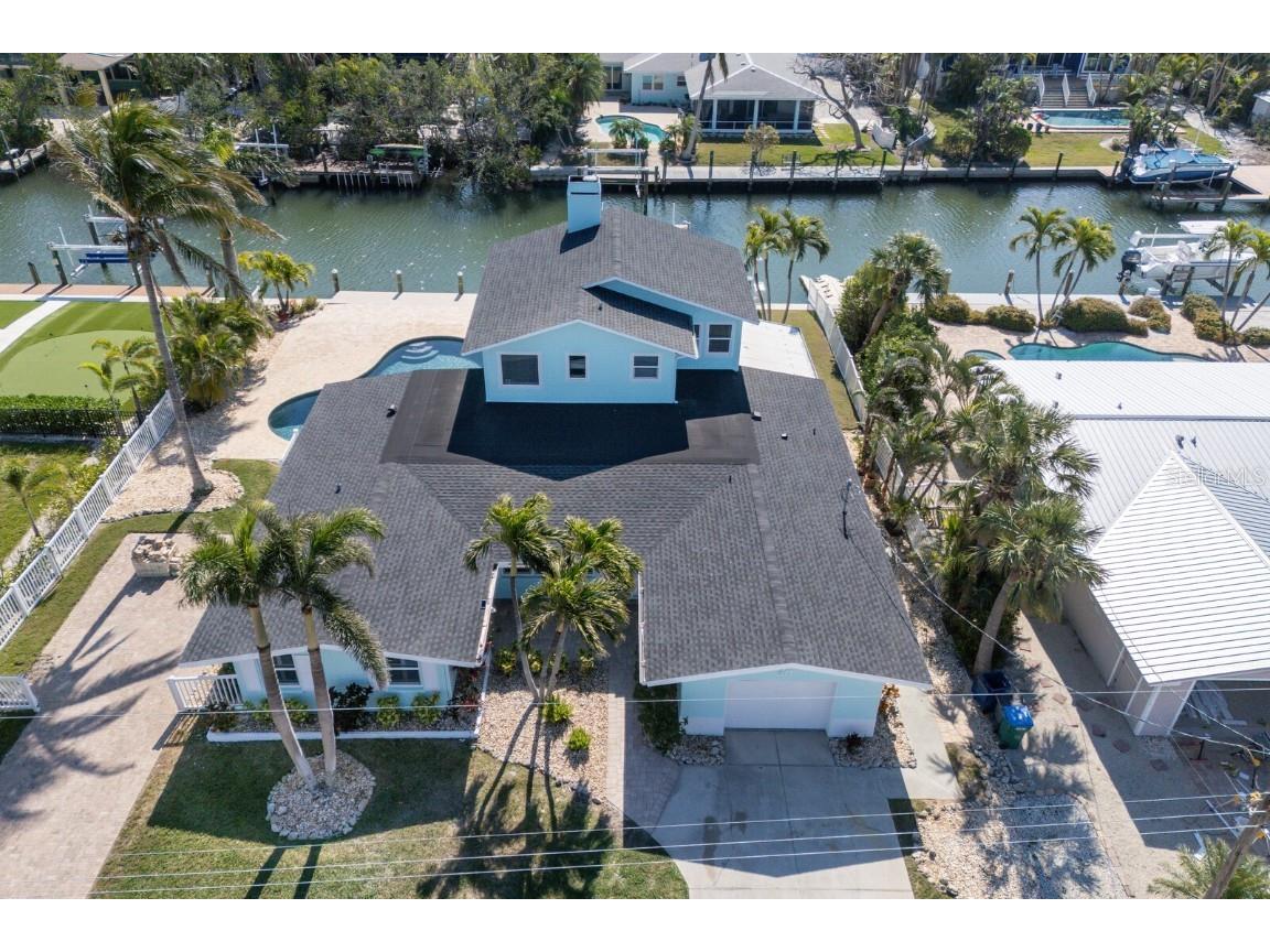 511 77th St Holmes Beach FL 34217 - DIRECT SHOT TO TAMPA BAY - SAILBOAT WATER CANAL A4641217 image1