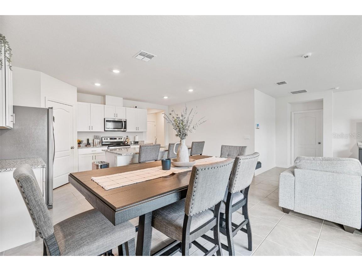 511 Baroness Way Deland FL 32724 V4945120 image11