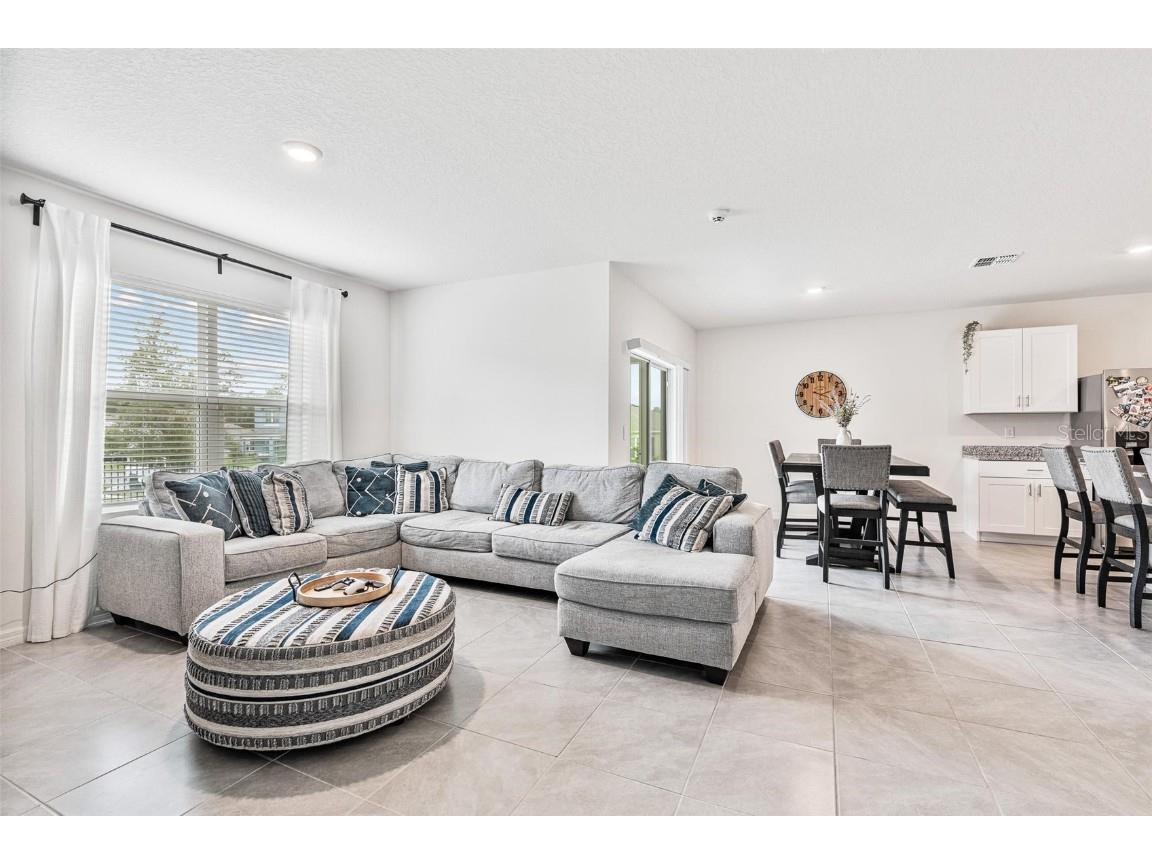 511 Baroness Way Deland FL 32724 V4945120 image14