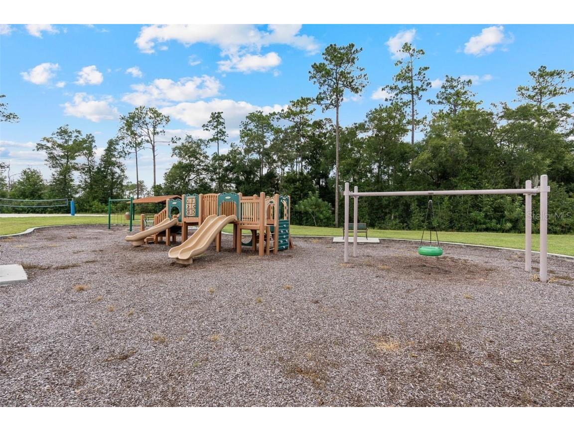 511 Baroness Way Deland FL 32724 V4945120 image36