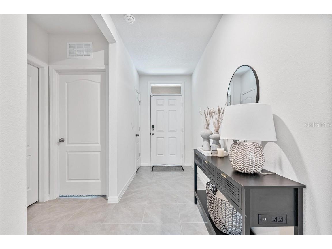 511 Baroness Way Deland FL 32724 V4945120 image7