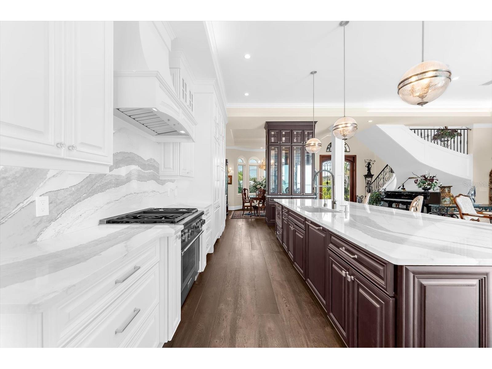 511 Bayview Drive Holmes Beach FL 34217 A4675904 image32