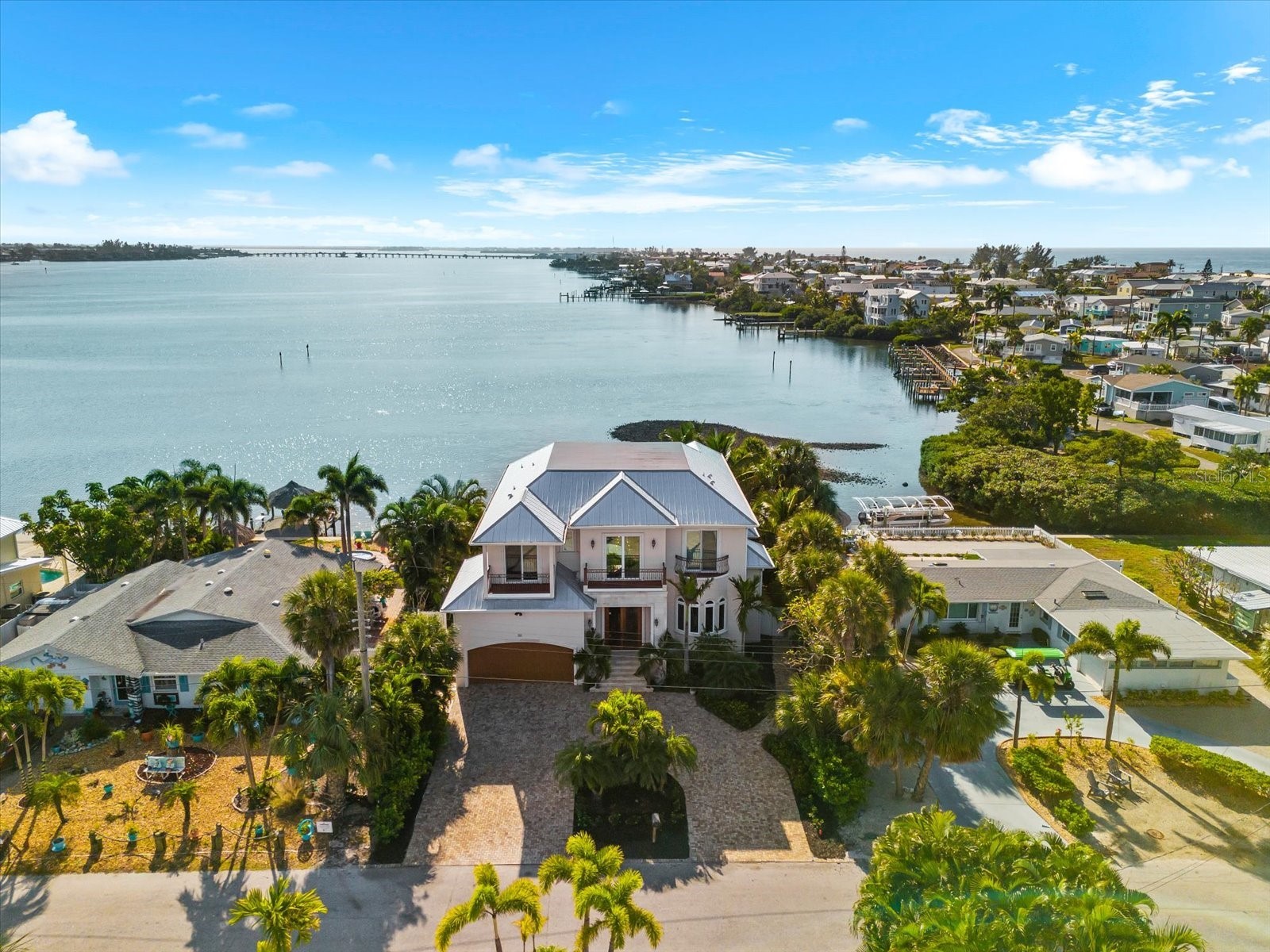 511 Bayview Drive Holmes Beach FL 34217 A4675904 image92