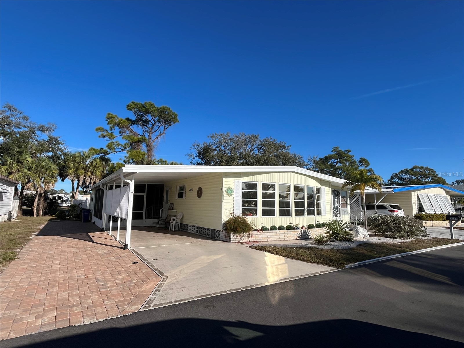 511 Cervina Drive N Venice FL 34285 N6142493 image1