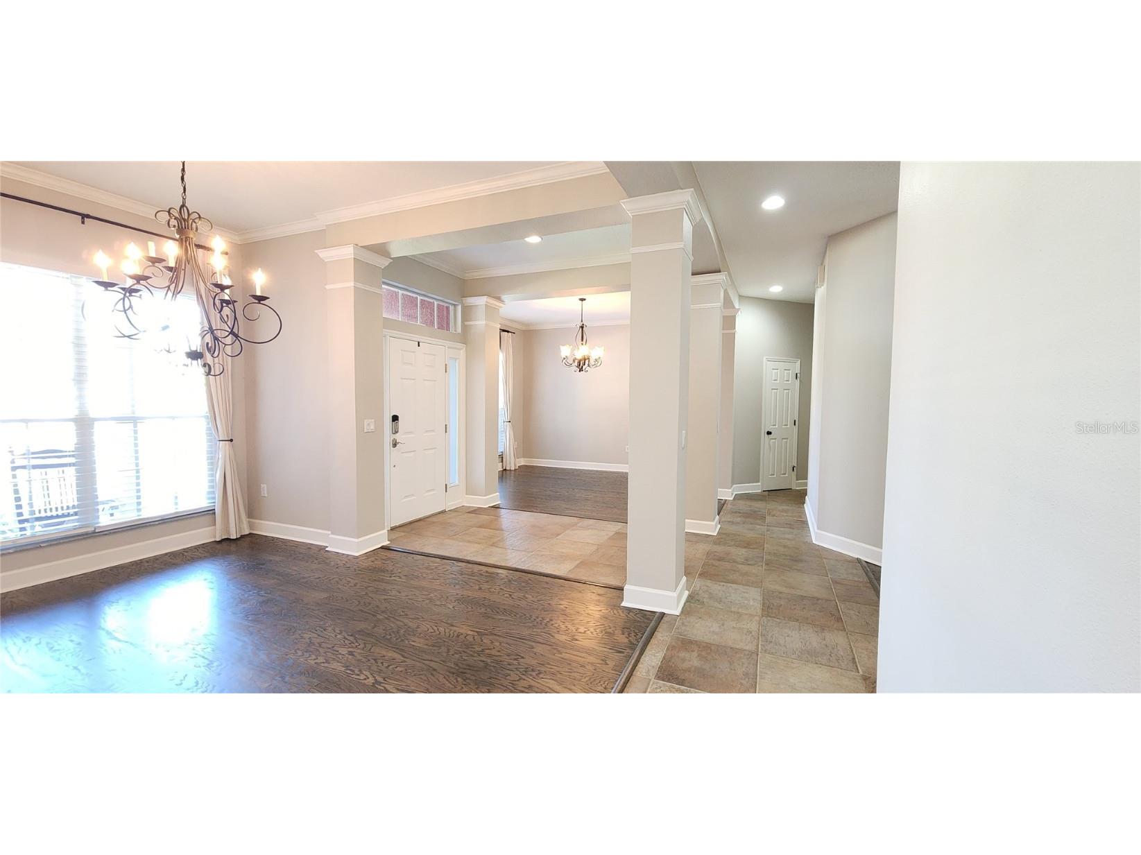 511 Crowned Eagle Court Valrico FL 33594 TB8461859 image2