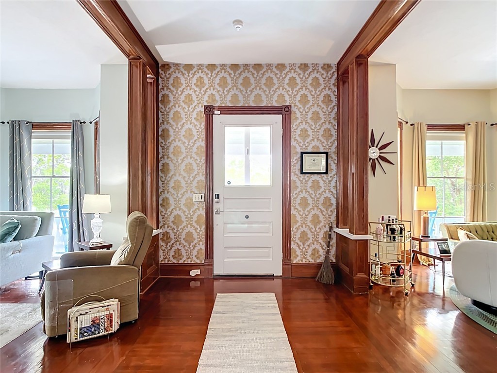 511 E Mirror Lake Drive Fruitland Park FL 34731 O6307182 image3