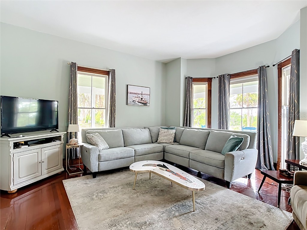 511 E Mirror Lake Drive Fruitland Park FL 34731 O6307182 image7