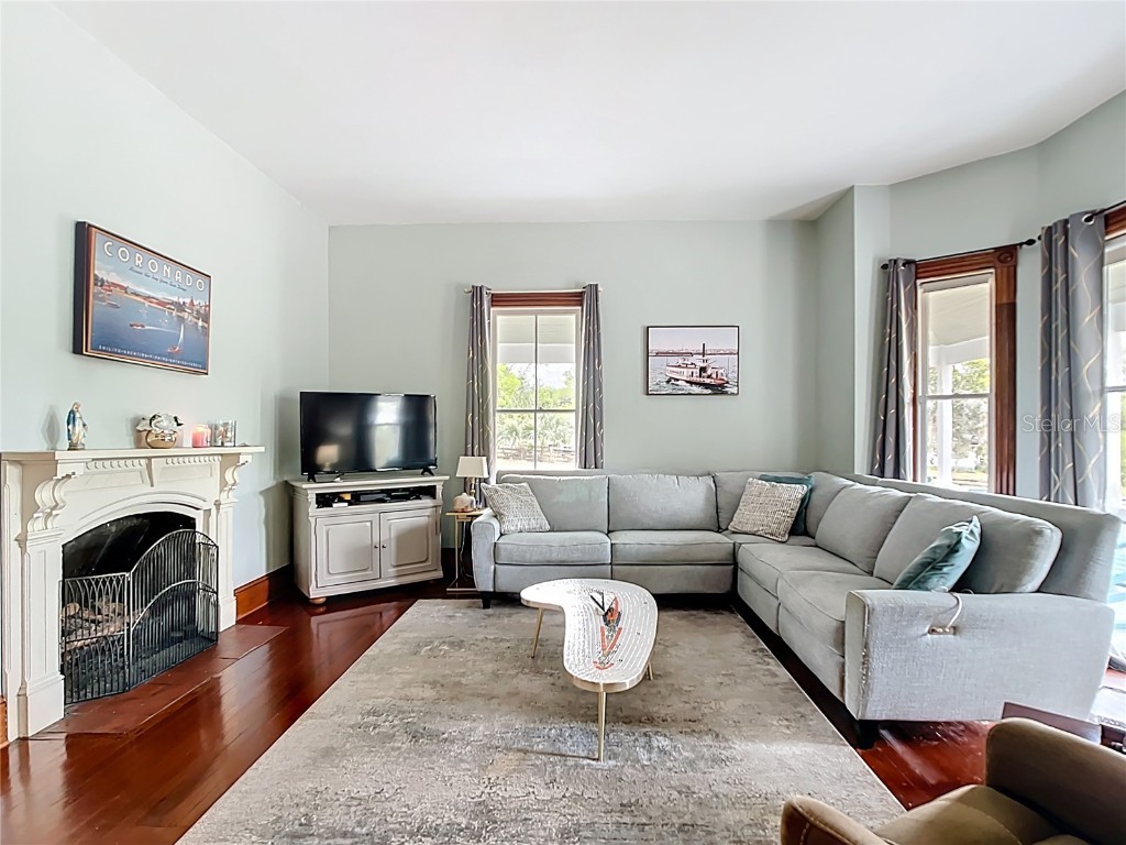 511 E Mirror Lake Drive Fruitland Park FL 34731 - Mirror Lake O6336425 image10