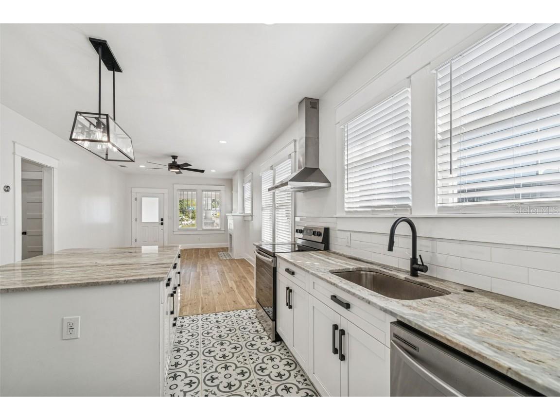 511 E Stratford Avenue Tampa FL 33603 TB8460372 image12