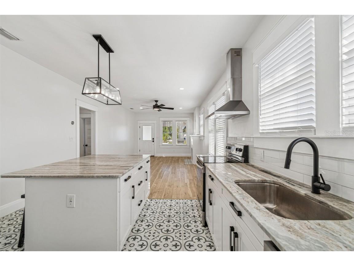 511 E Stratford Avenue Tampa FL 33603 TB8460372 image13