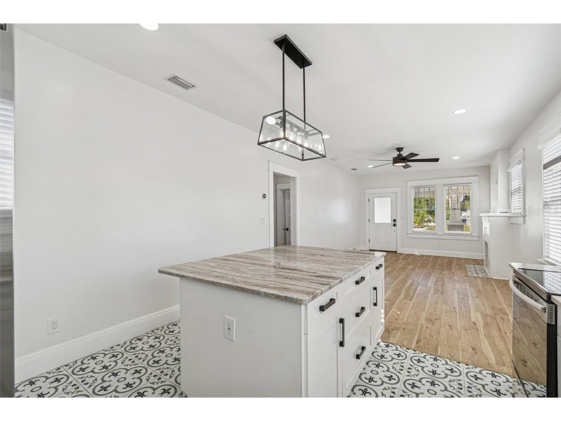 511 E Stratford Avenue Tampa FL 33603 TB8460372 image14