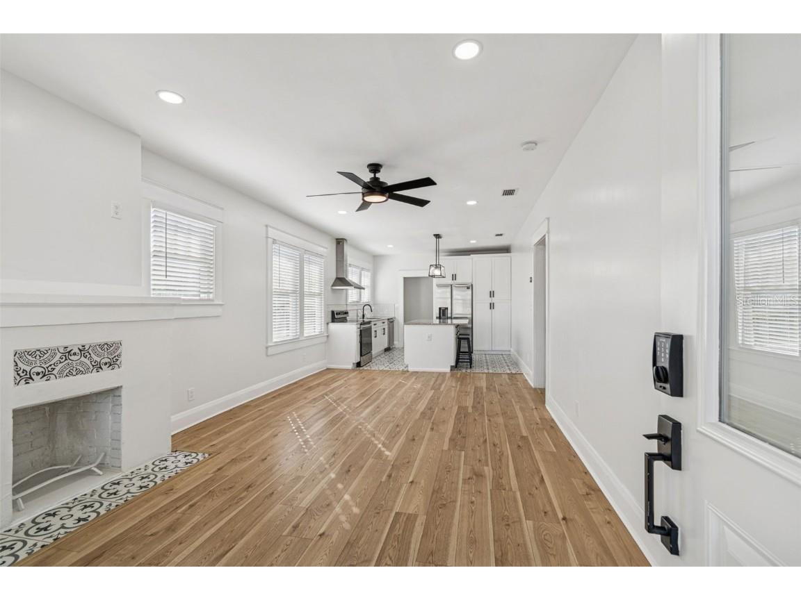 511 E Stratford Avenue Tampa FL 33603 TB8460372 image3