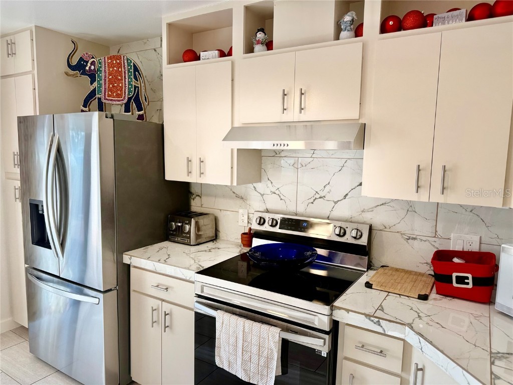 511 Lakeside Drive #511 Bradenton FL 34210 A4674464 image6