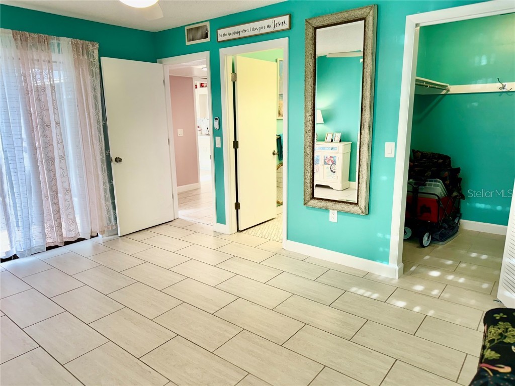 511 Lakeside Drive #511 Bradenton FL 34210 A4674464 image9