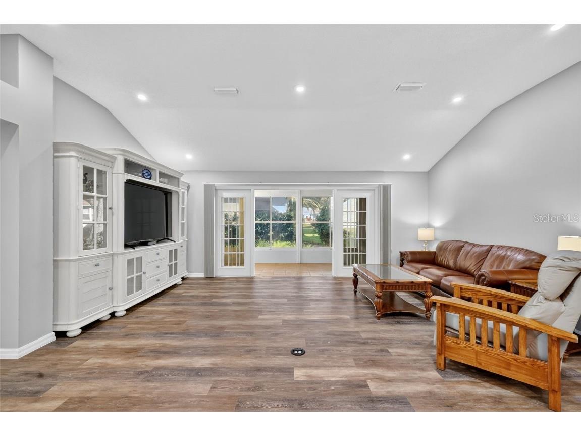 511 Loma Paseo Drive The Villages FL 32159 G5103623 image8