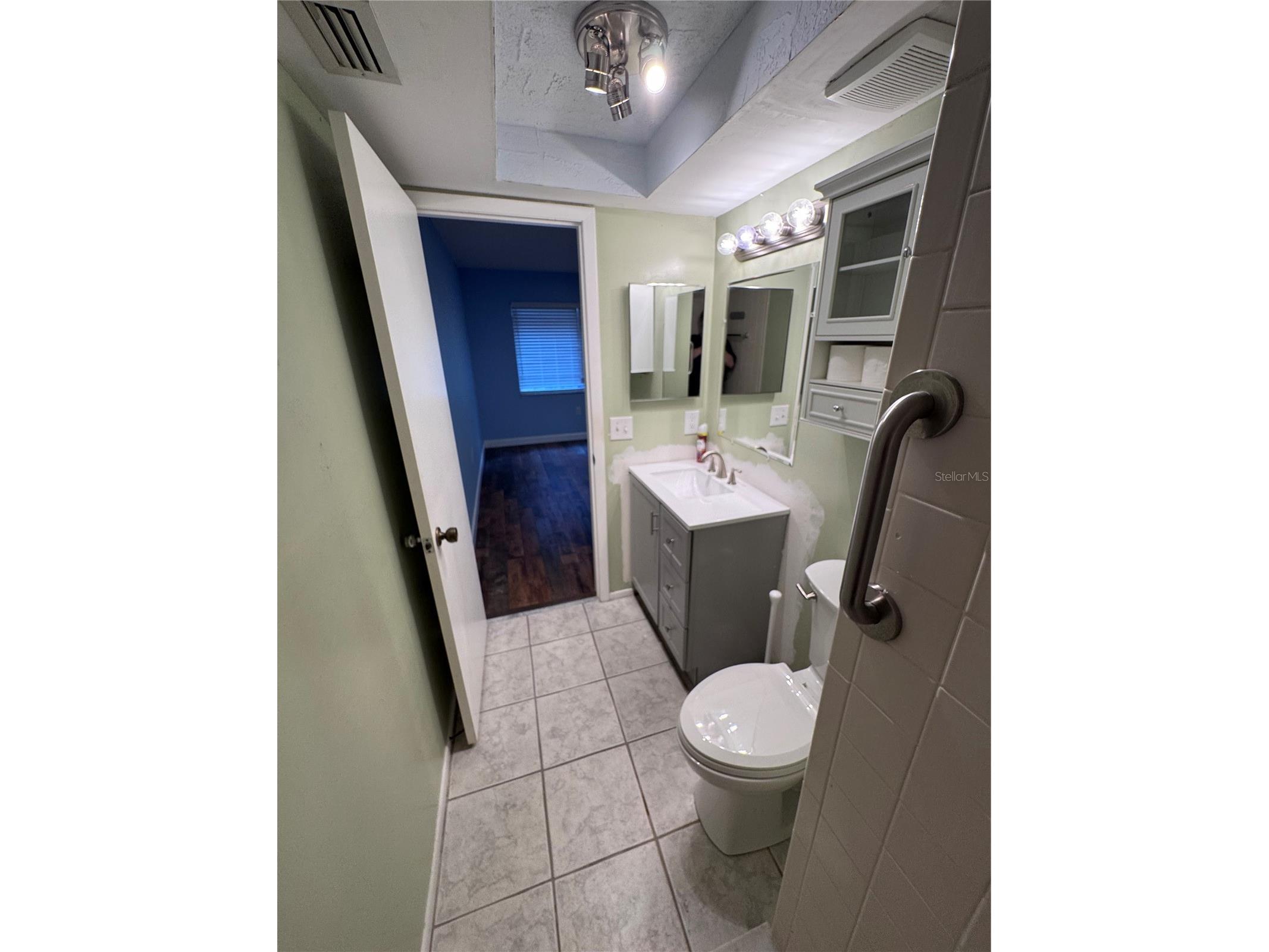 511 Longfellow Court #B Safety Harbor FL 34695 W7884454 image12