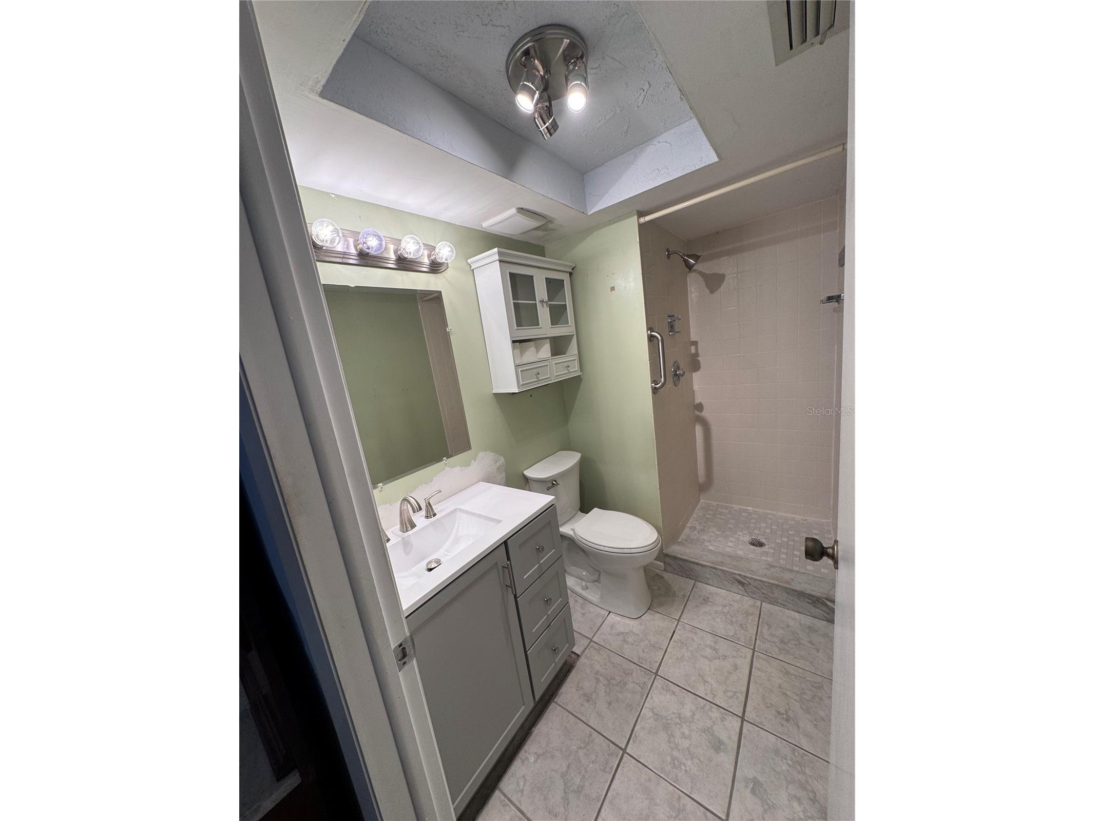 511 Longfellow Court #B Safety Harbor FL 34695 W7884454 image13