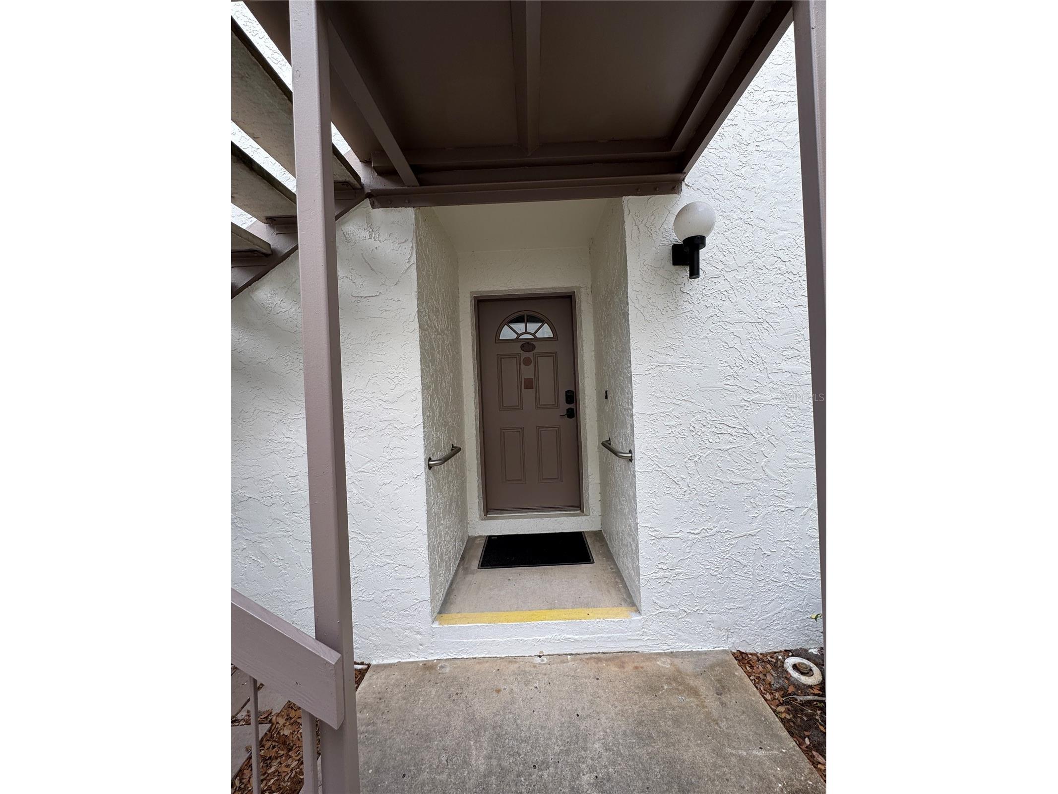 511 Longfellow Court #B Safety Harbor FL 34695 W7884454 image2