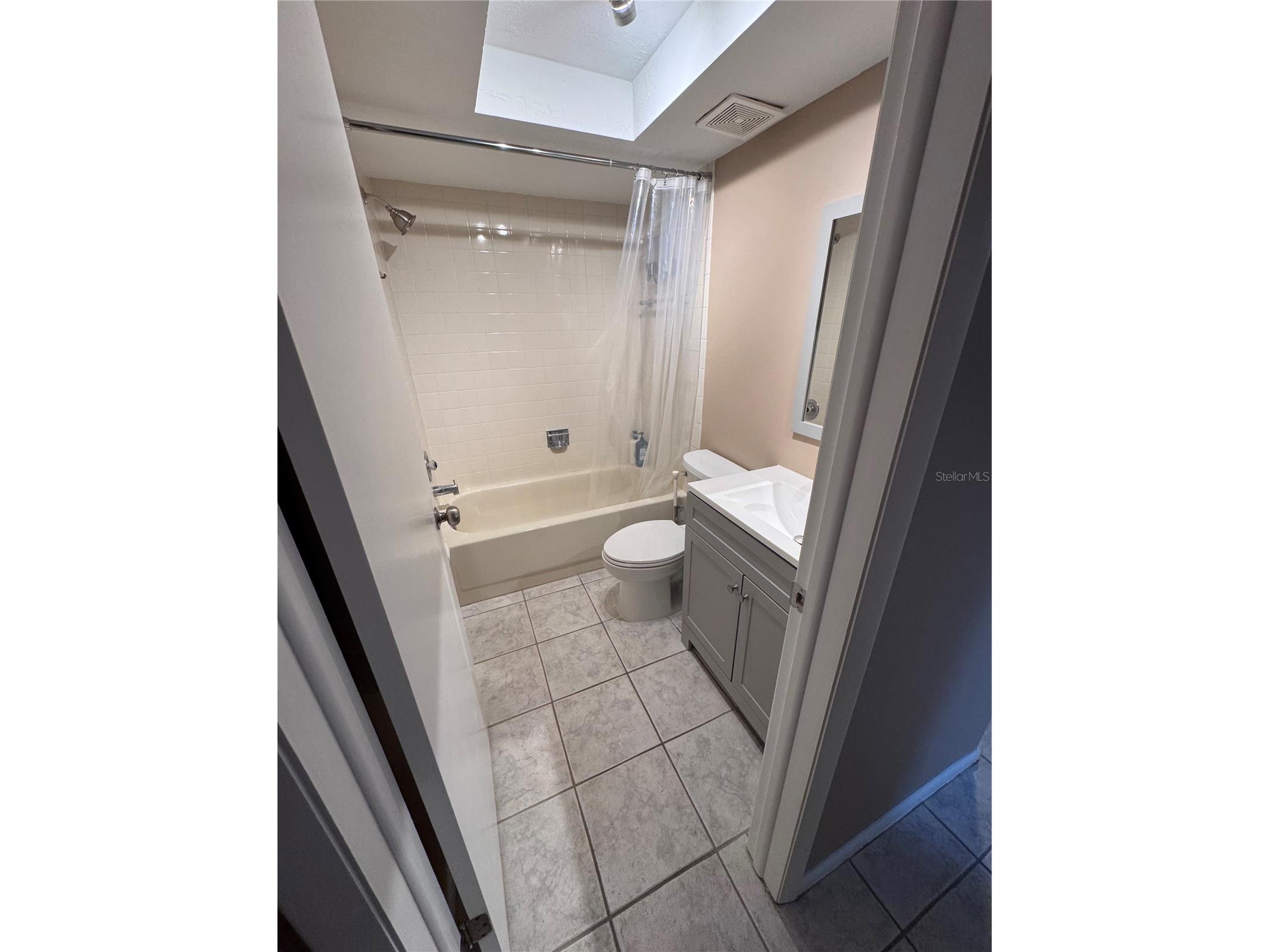 511 Longfellow Court #B Safety Harbor FL 34695 W7884454 image21
