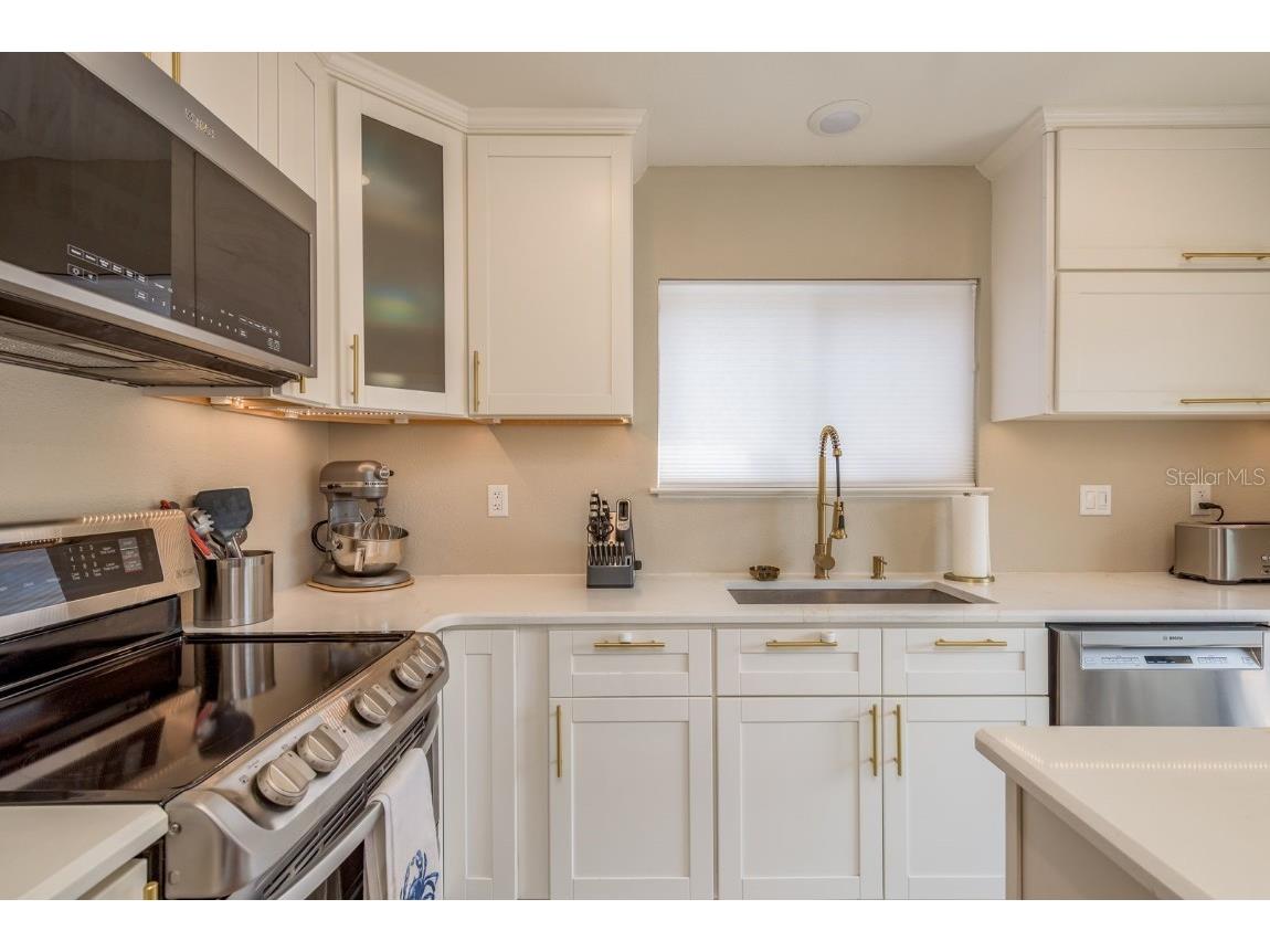 511 Longfellow Court #D Safety Harbor FL 34695 TB8424228 image14