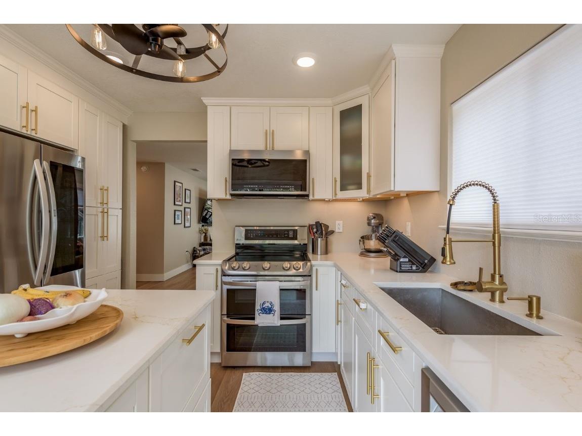 511 Longfellow Court #D Safety Harbor FL 34695 TB8424228 image15