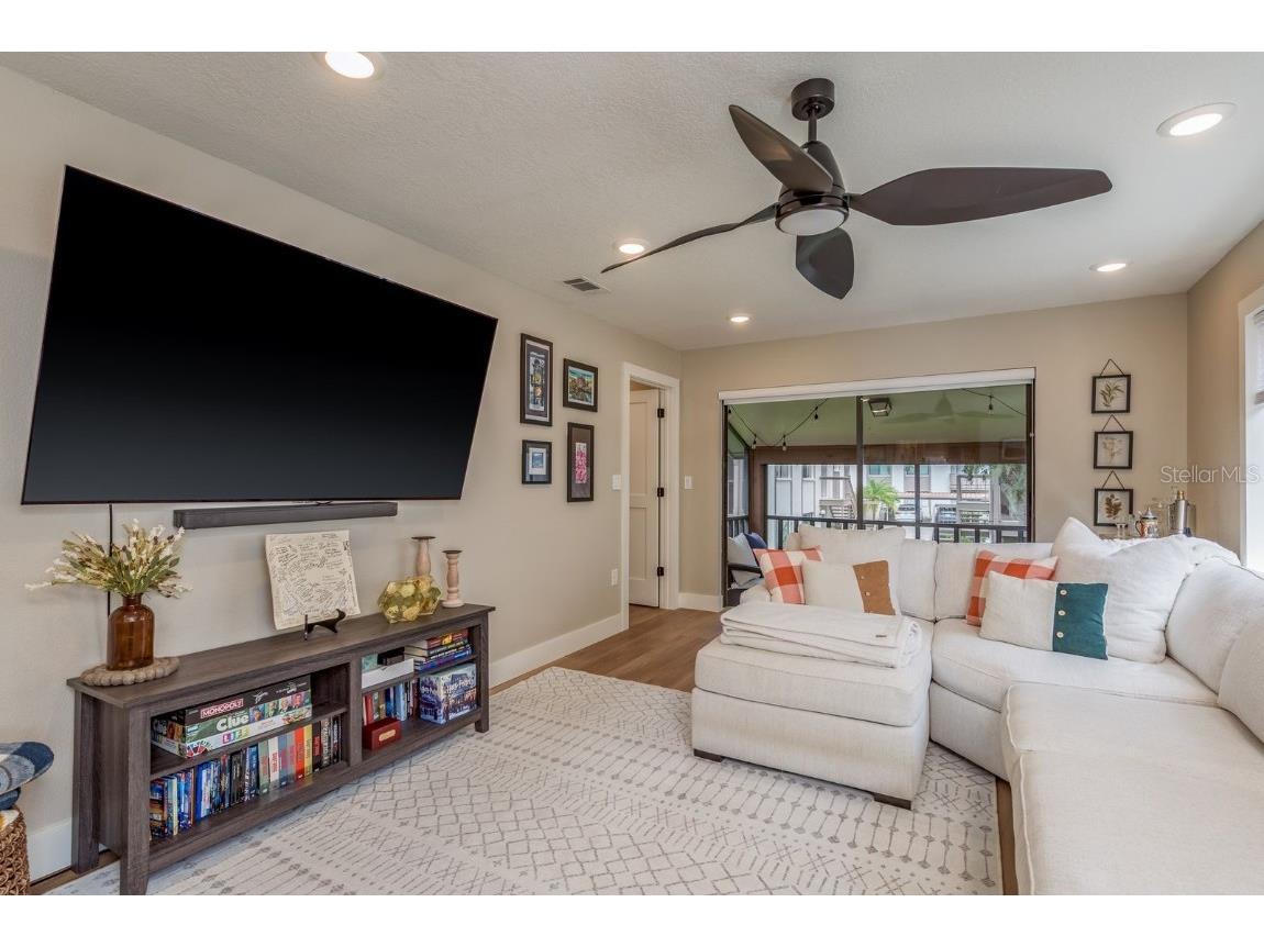 511 Longfellow Court #D Safety Harbor FL 34695 TB8424228 image8