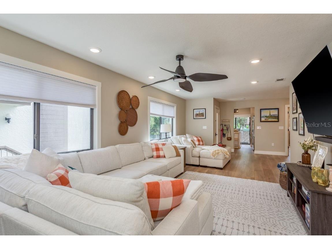 511 Longfellow Court #D Safety Harbor FL 34695 TB8424228 image9