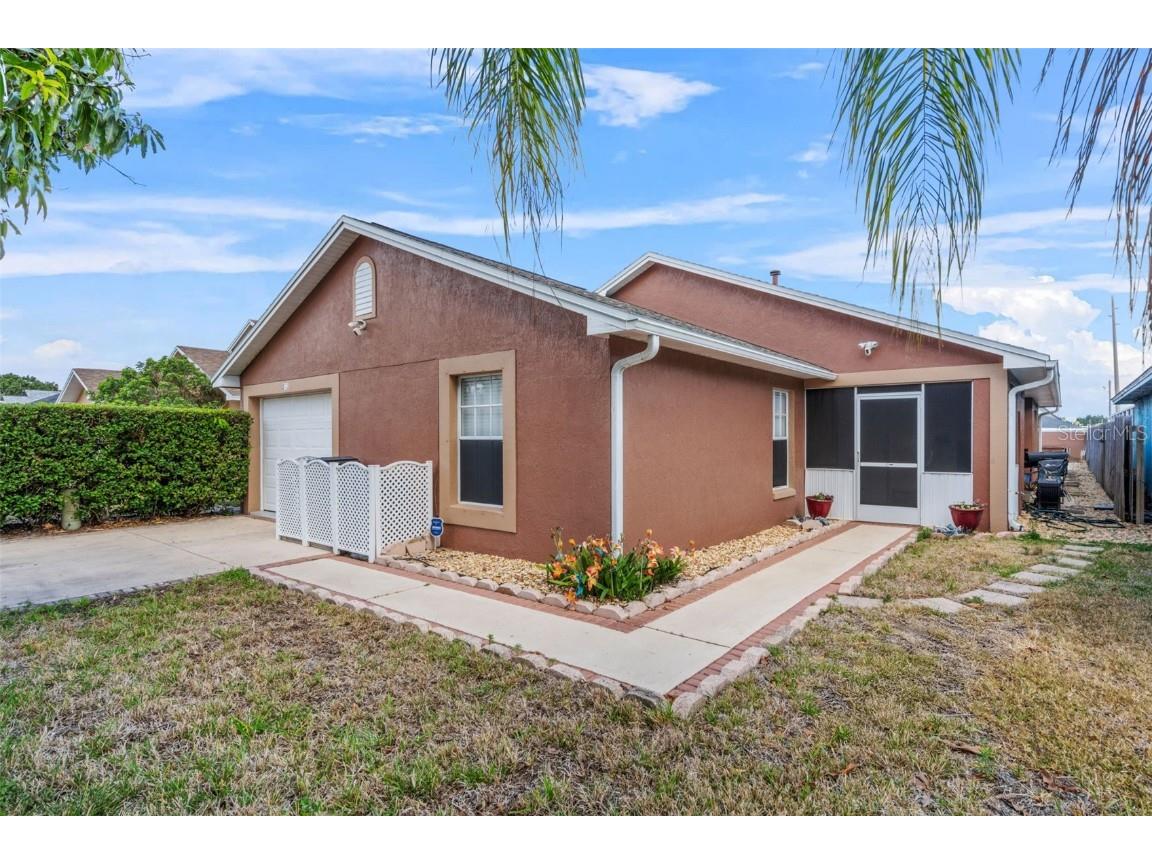 511 Marcia Loop Winter Haven FL 33884 L4957392 image1