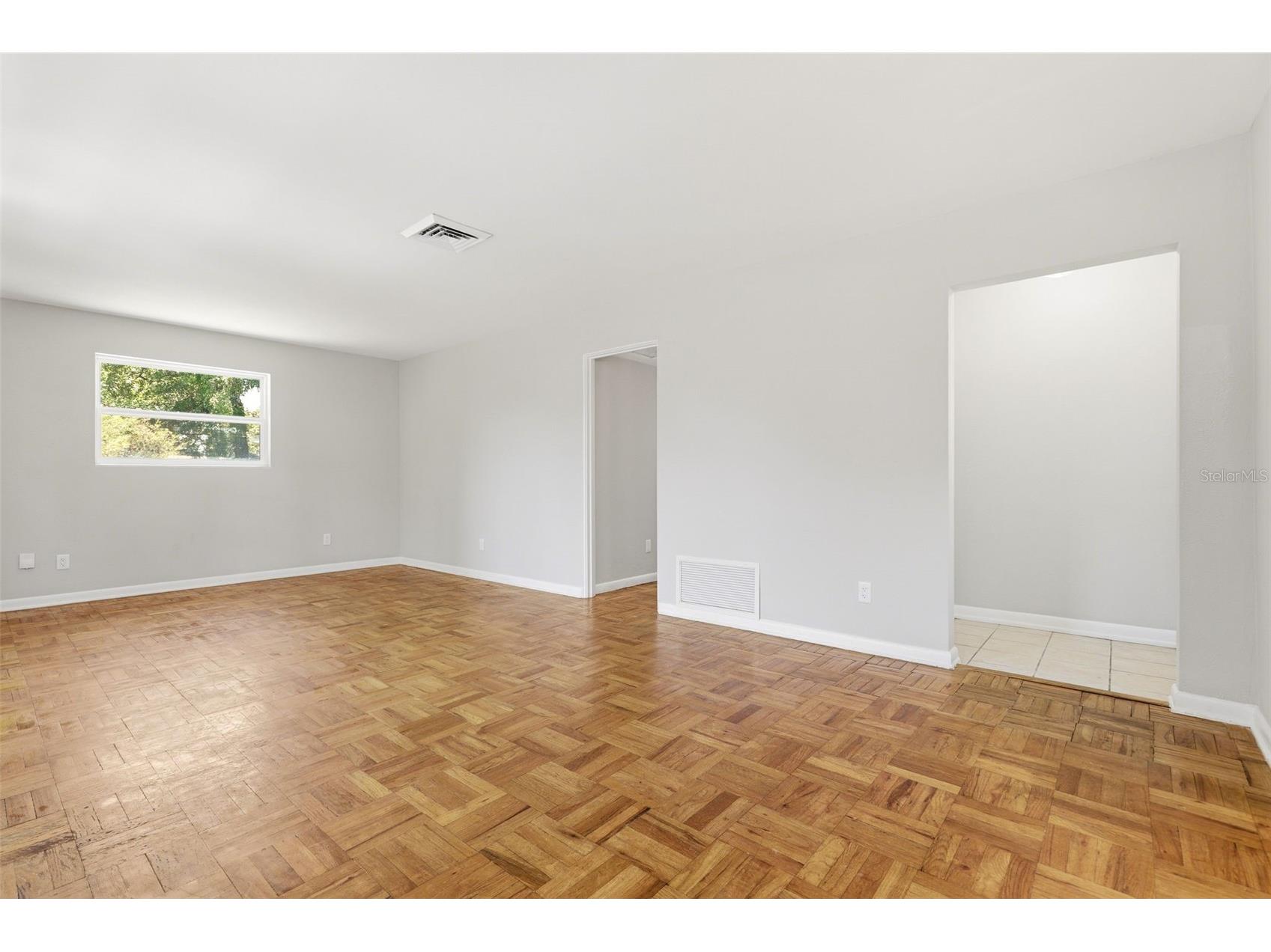 511 Oxford Court Orlando FL 32803 O6418876 image8