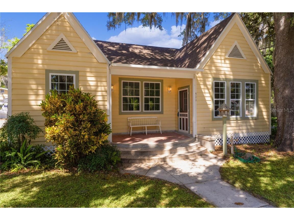 511 Perkins Street Leesburg FL 34748 G5080142 image1