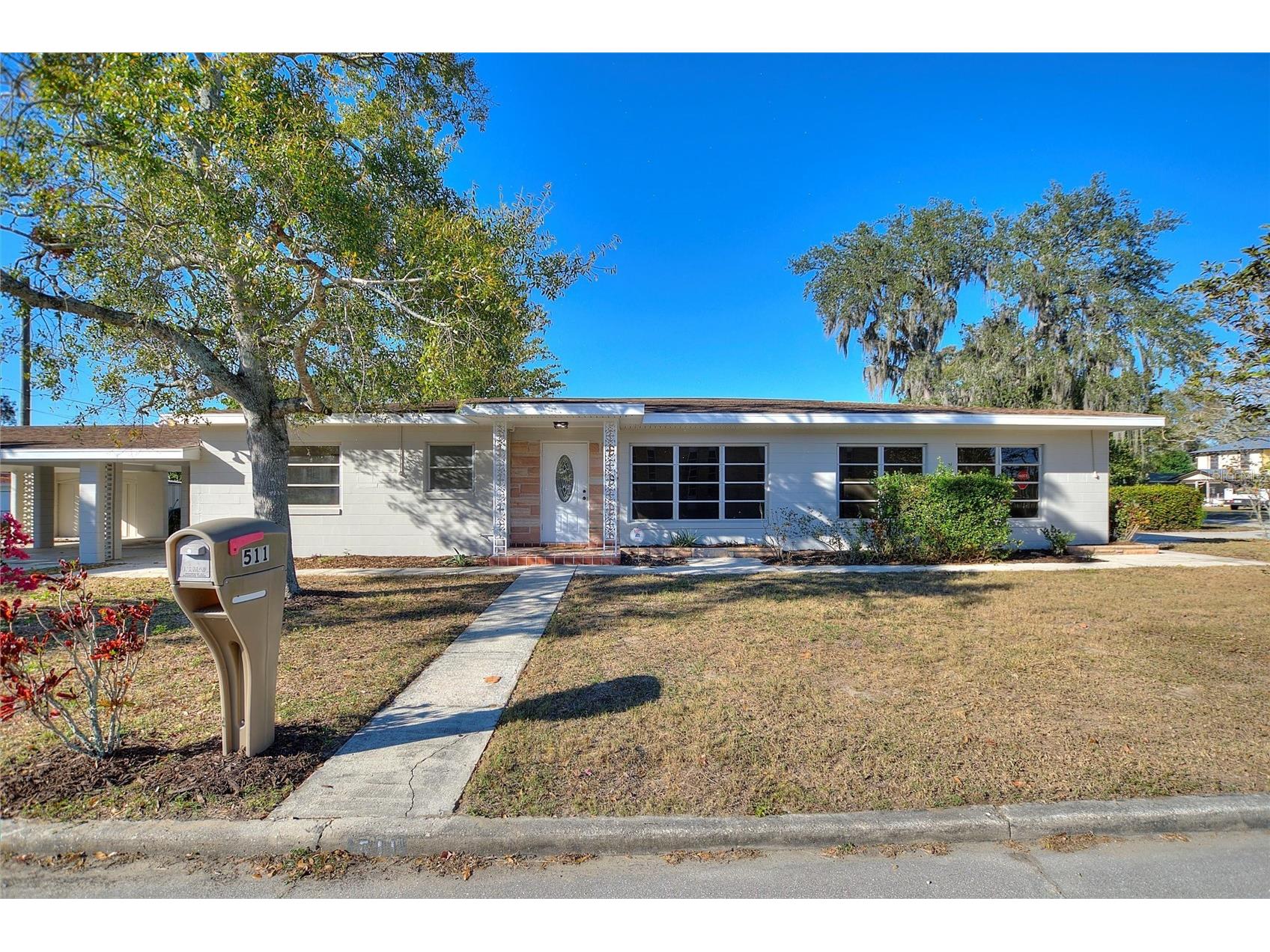 511 Poinsettia Avenue Sebring FL 33870 A4676794 image2