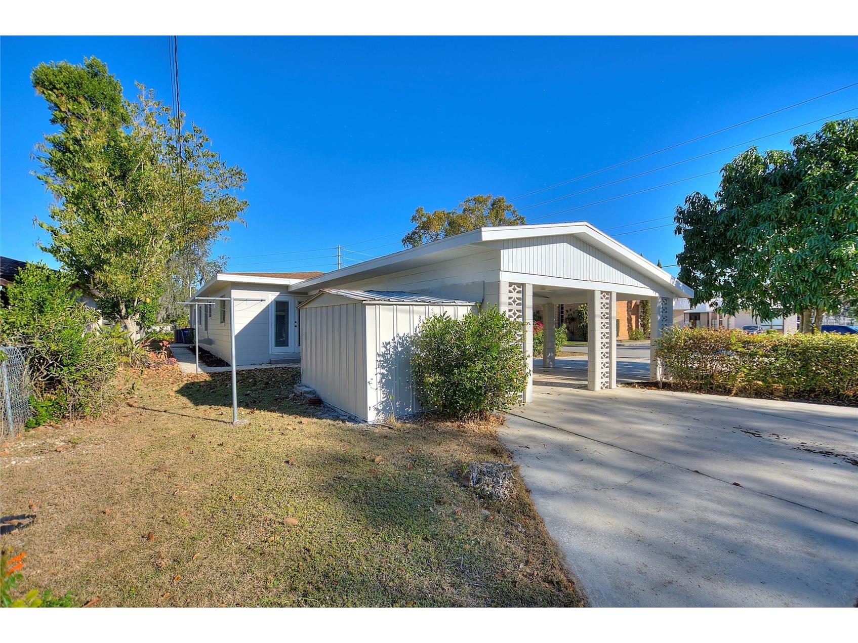 511 Poinsettia Avenue Sebring FL 33870 A4676794 image38