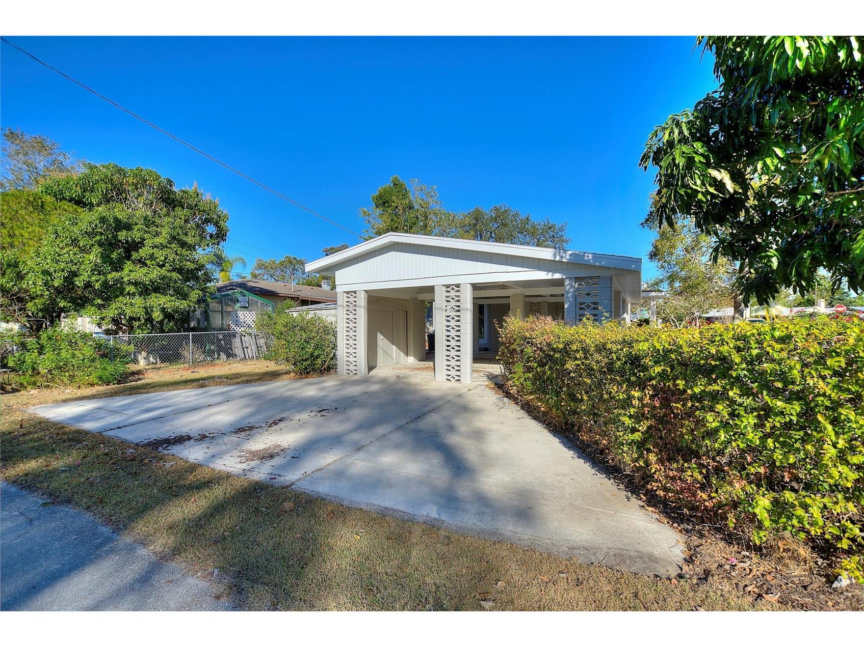 511 Poinsettia Avenue Sebring FL 33870 A4676794 image39