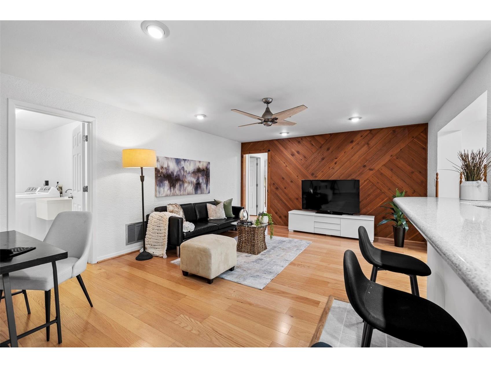 511 Riviera Bay Drive NE Saint Petersburg FL 33702 TB8486821 image12