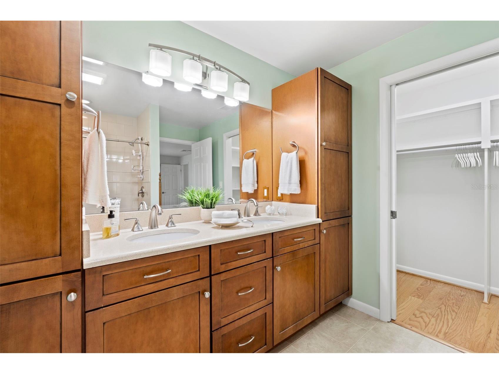511 Riviera Bay Drive NE Saint Petersburg FL 33702 TB8486821 image19