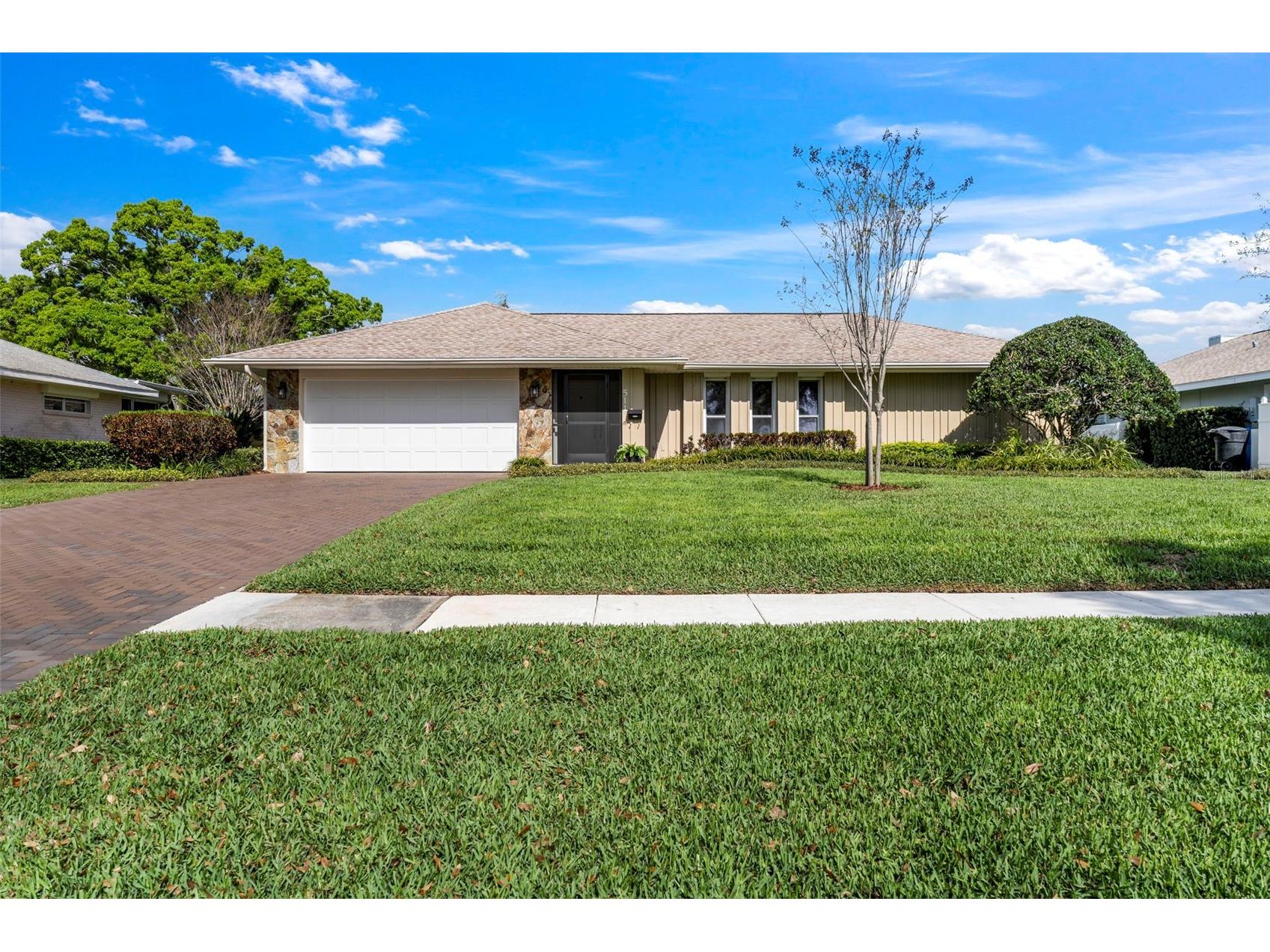 511 Riviera Bay Drive NE Saint Petersburg FL 33702 TB8486821 image2