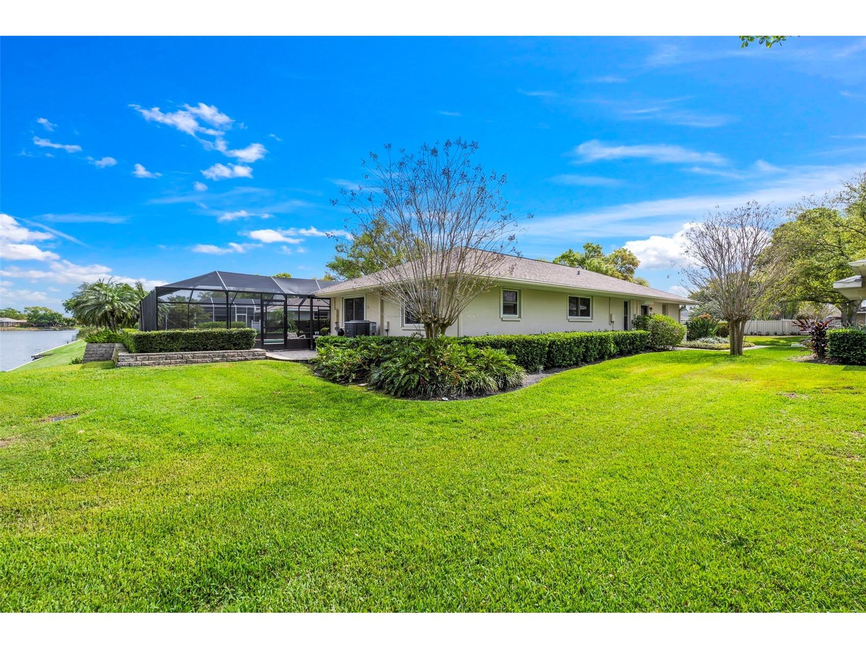 511 Riviera Bay Drive NE Saint Petersburg FL 33702 TB8486821 image42