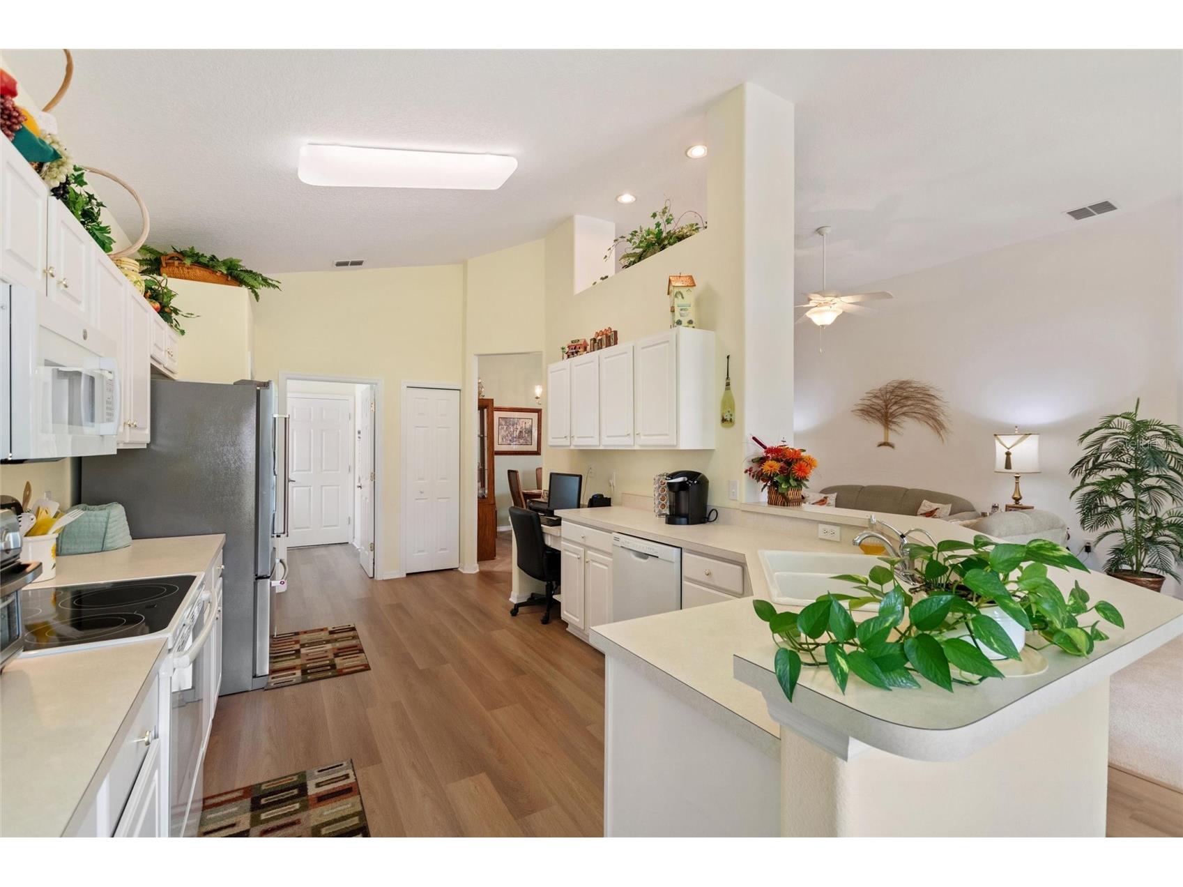 511 Royal Palm Dr Davenport FL 33837 S5147893 image18