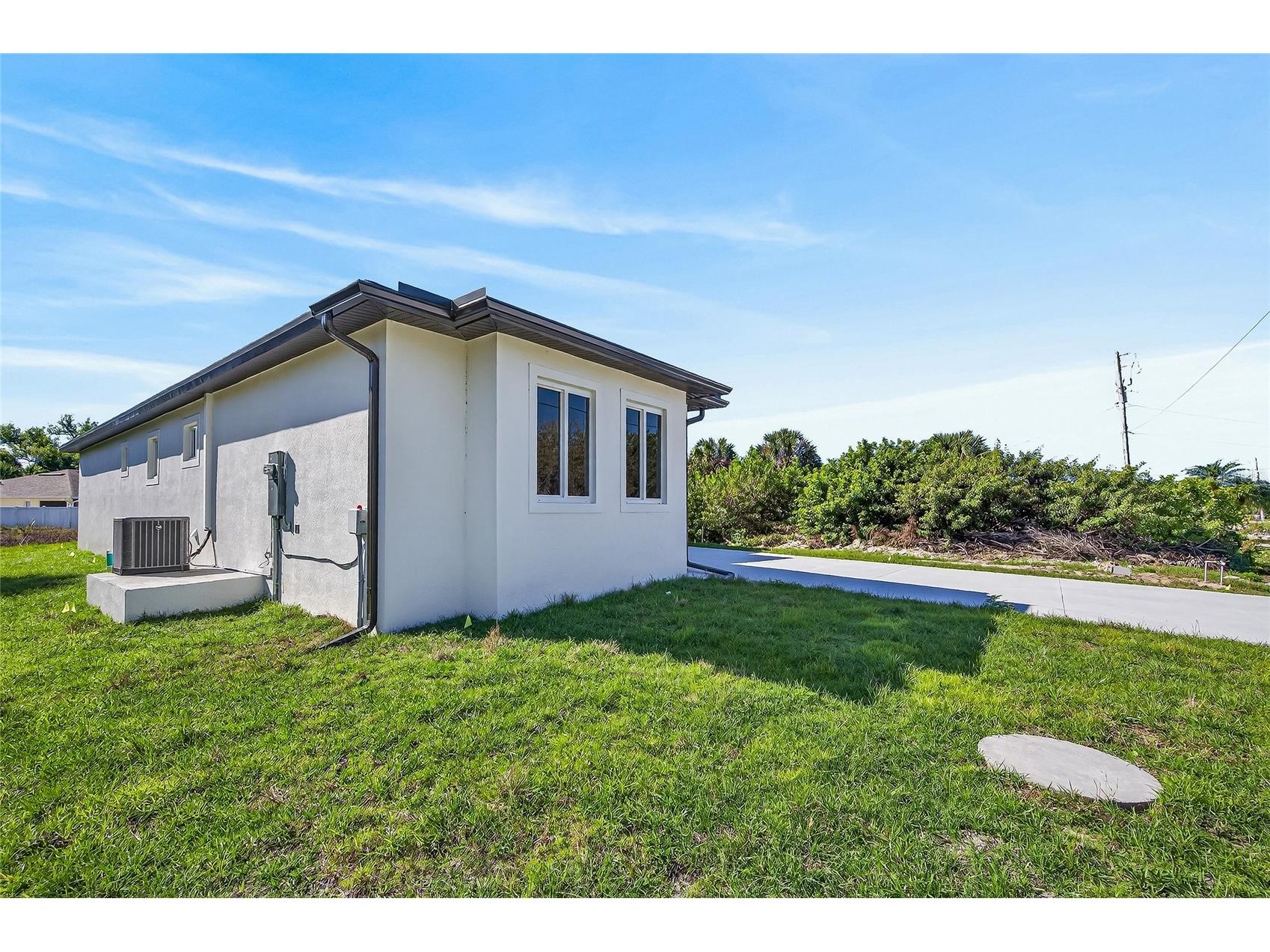 511 Sweetwater Drive Rotonda West FL 33947 N6143700 image52