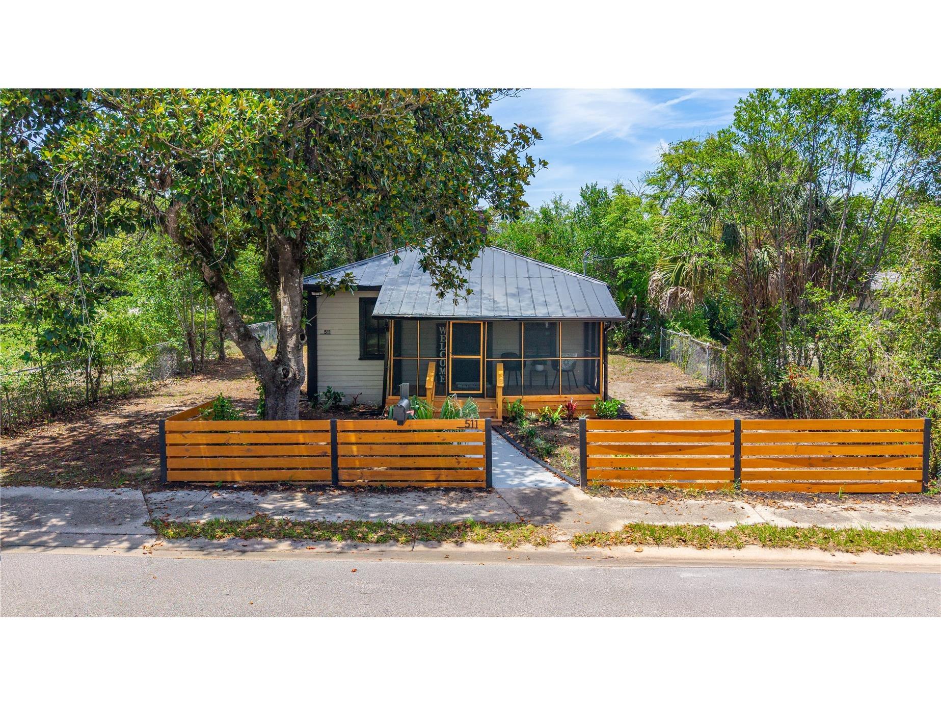 511 W Bartlett Street Deland FL 32720 FC319061 image1