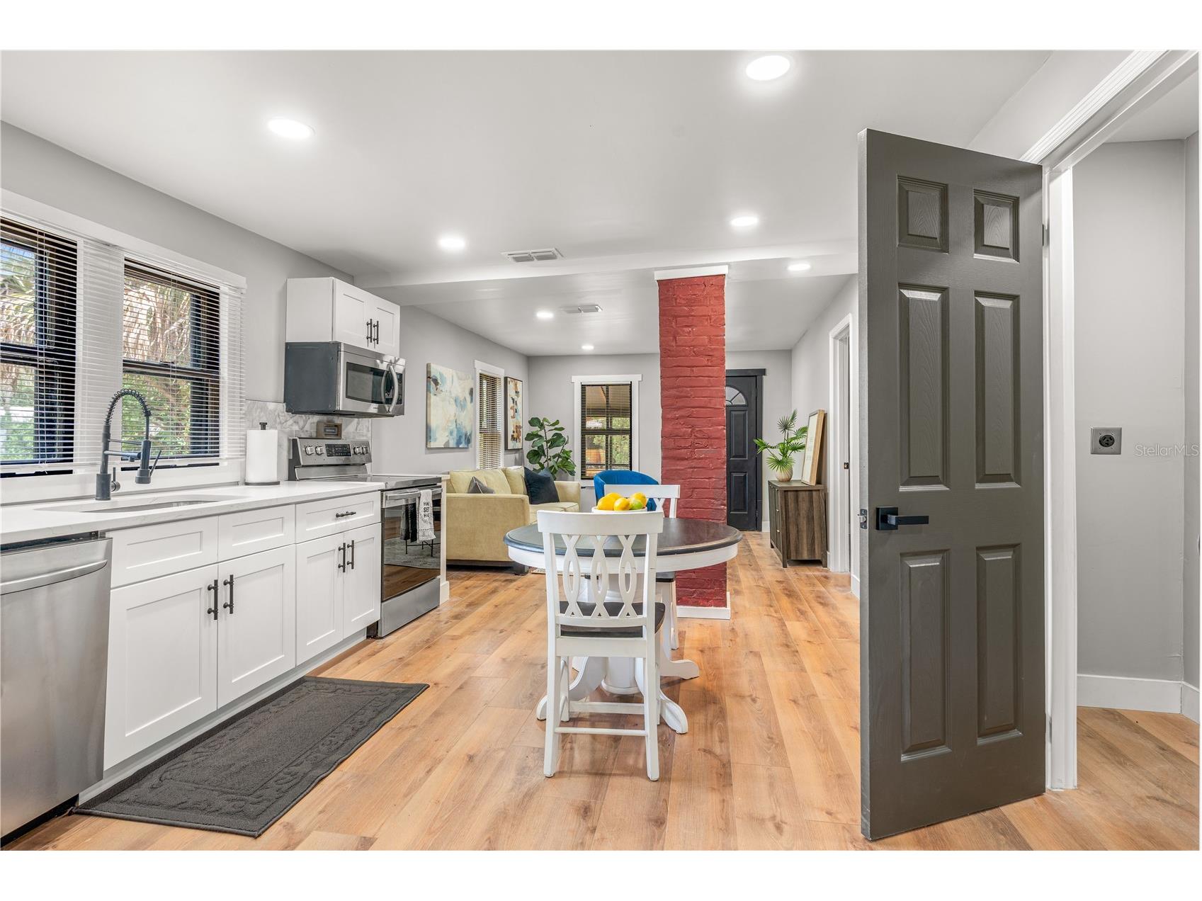 511 W Bartlett Street Deland FL 32720 FC319061 image14