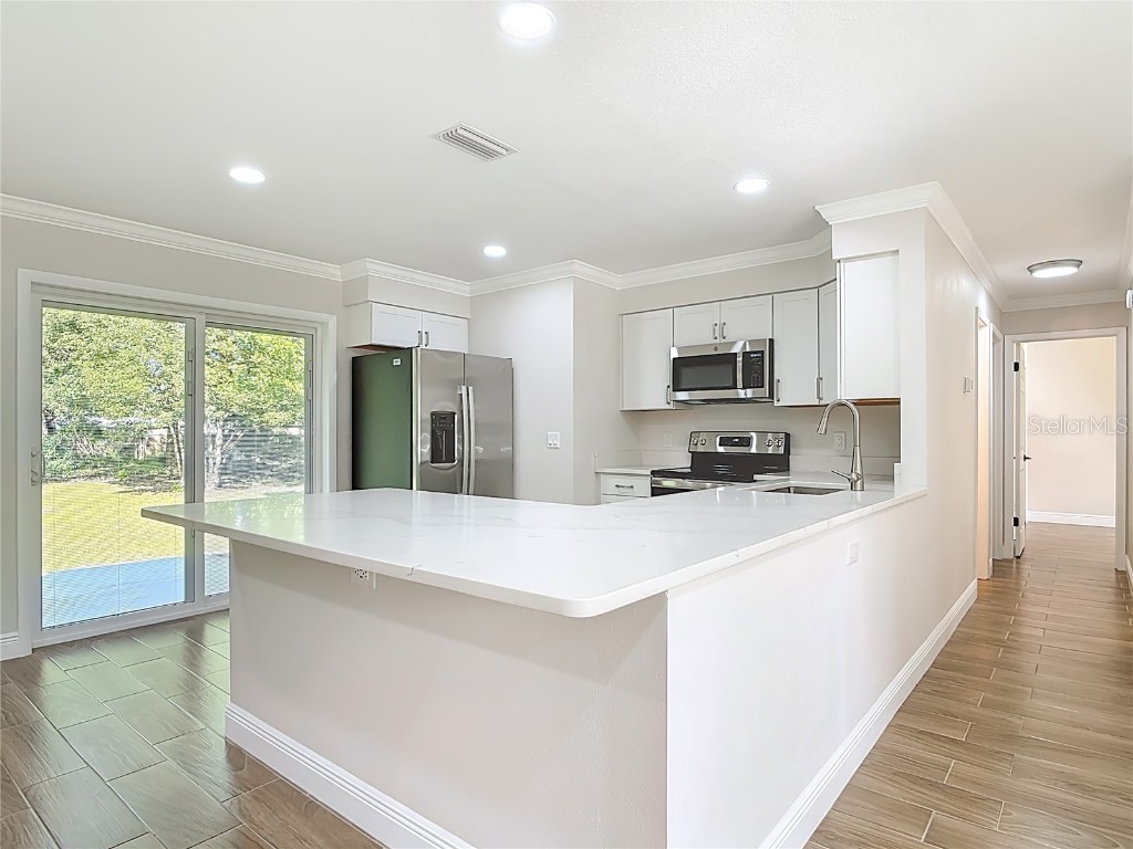 511 W Gardenia Drive Orange City FL 32763 V4945899 image8