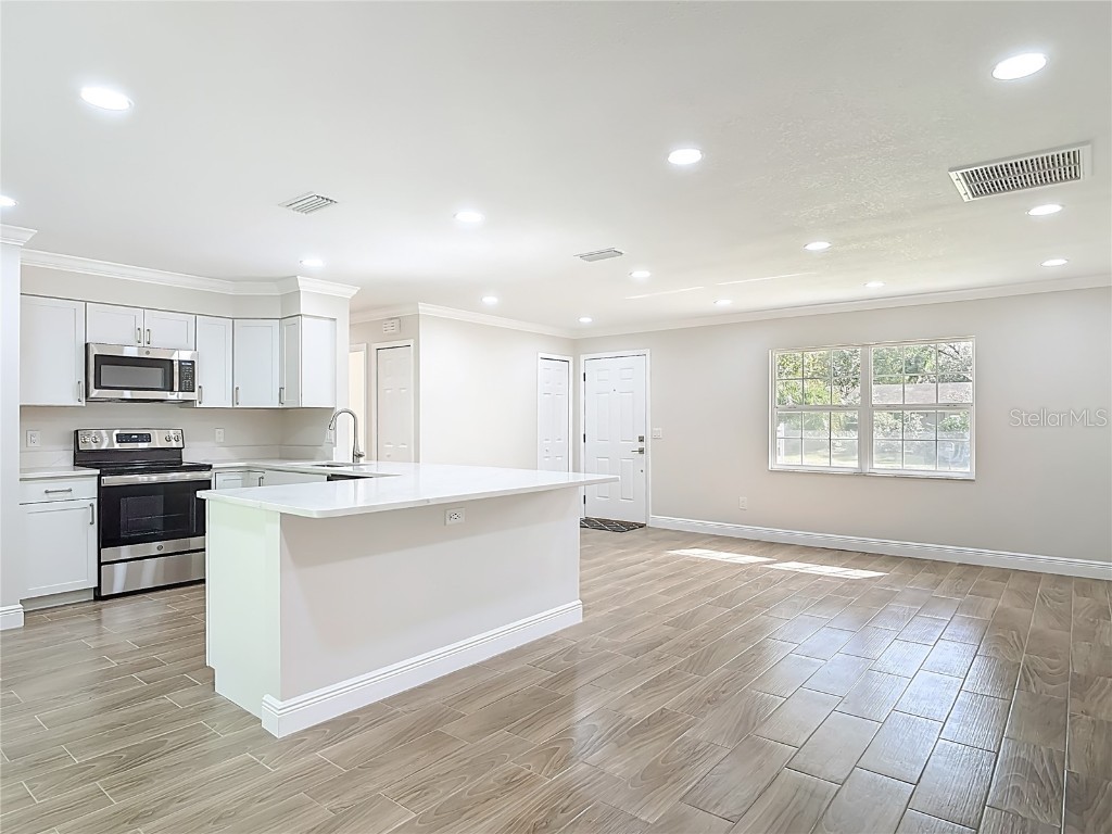 511 W Gardenia Drive Orange City FL 32763 V4945899 image9