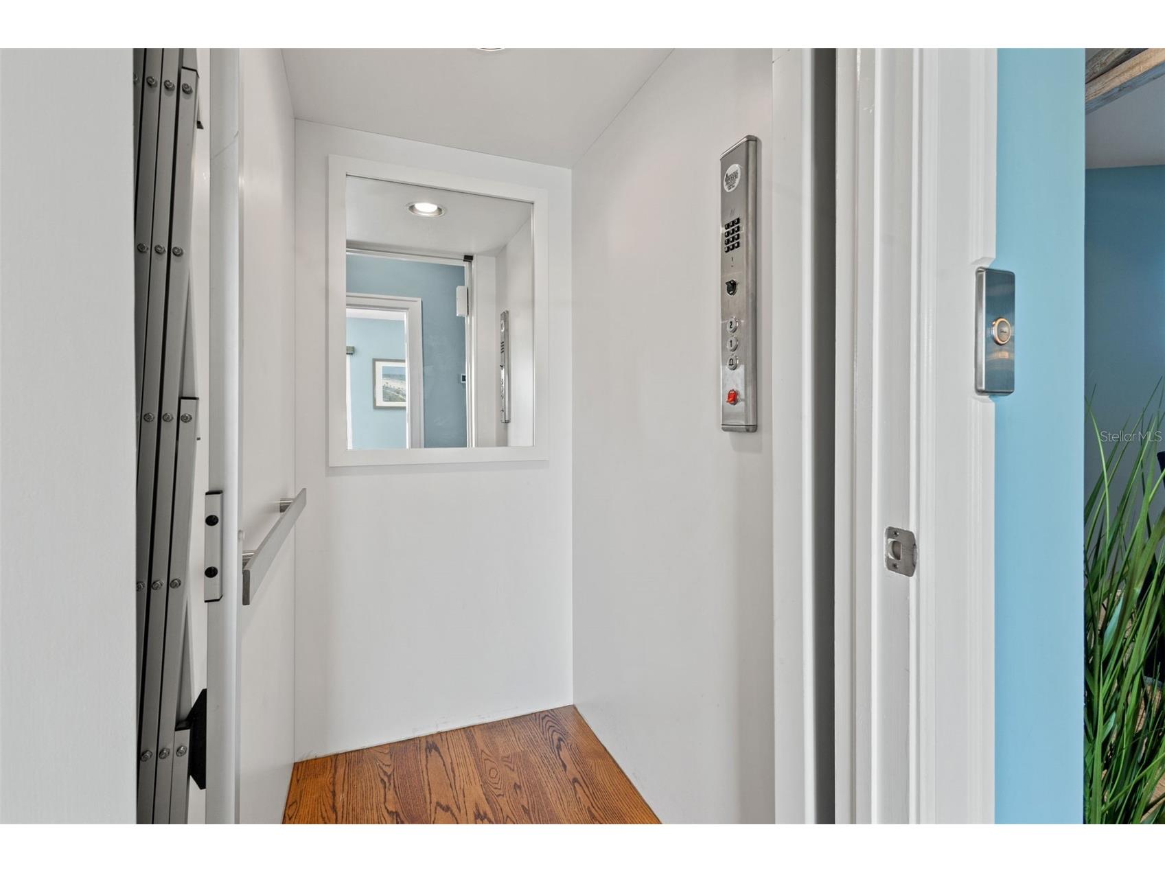 511 Windward Passage Clearwater Beach FL 33767 - INTRACOASTAL WATERWAY TB8472453 image14