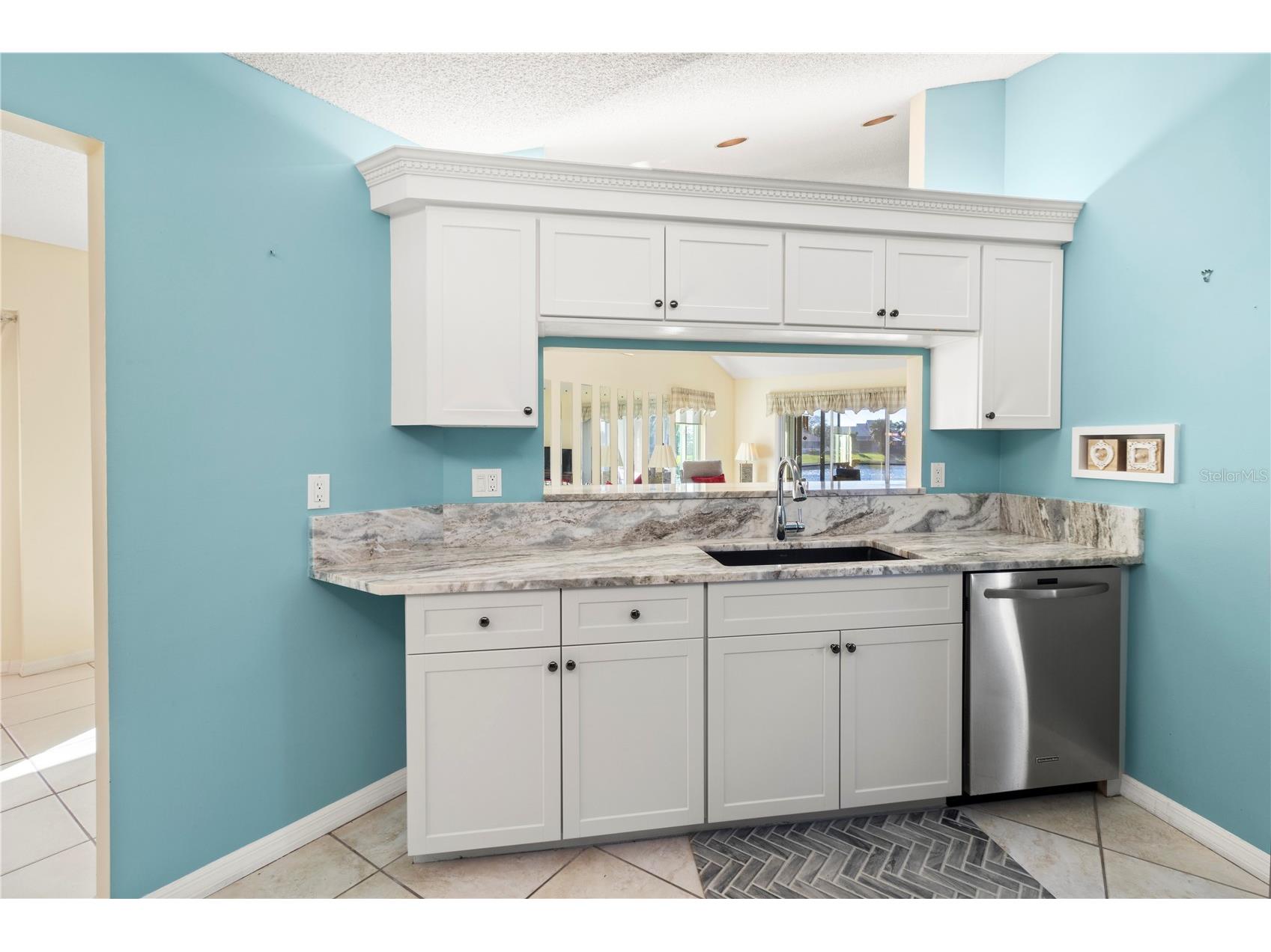 5110 86th Street Court W Bradenton FL 34210 - SMALL PRIVATE LAKE A4683090 image20