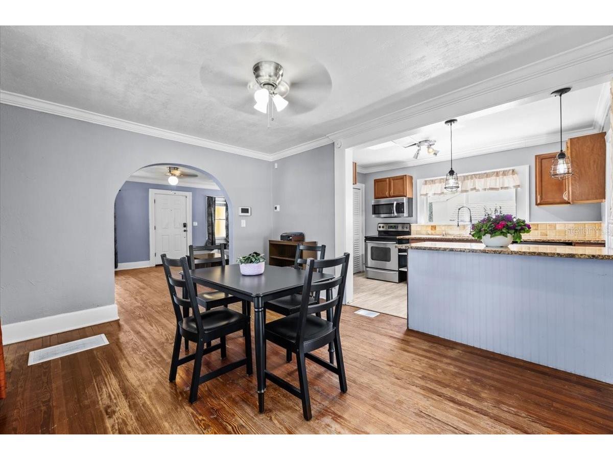 5110 Emerson Avenue S Saint Petersburg FL 33707 TB8505950 image14
