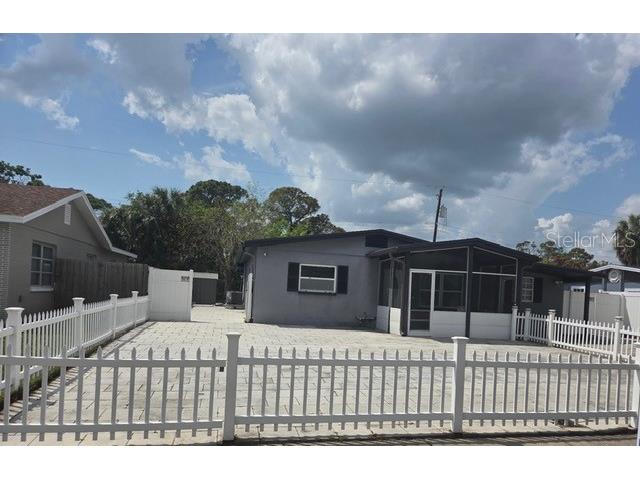 5110 Gateway Drive Tampa FL 33615 W7883771 image3