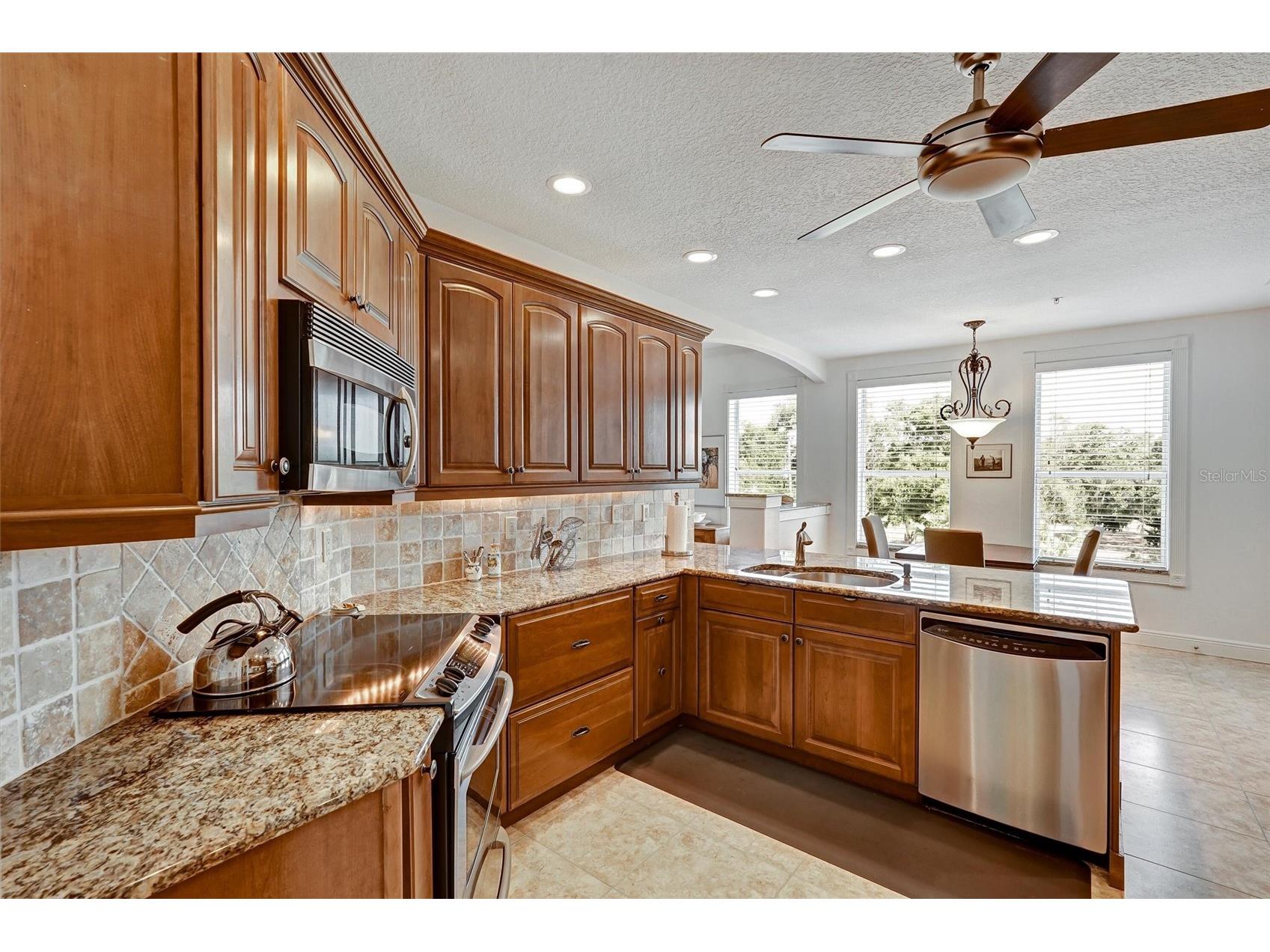 5110 Manorwood Drive #3D Sarasota FL 34235 TB8496957 image15